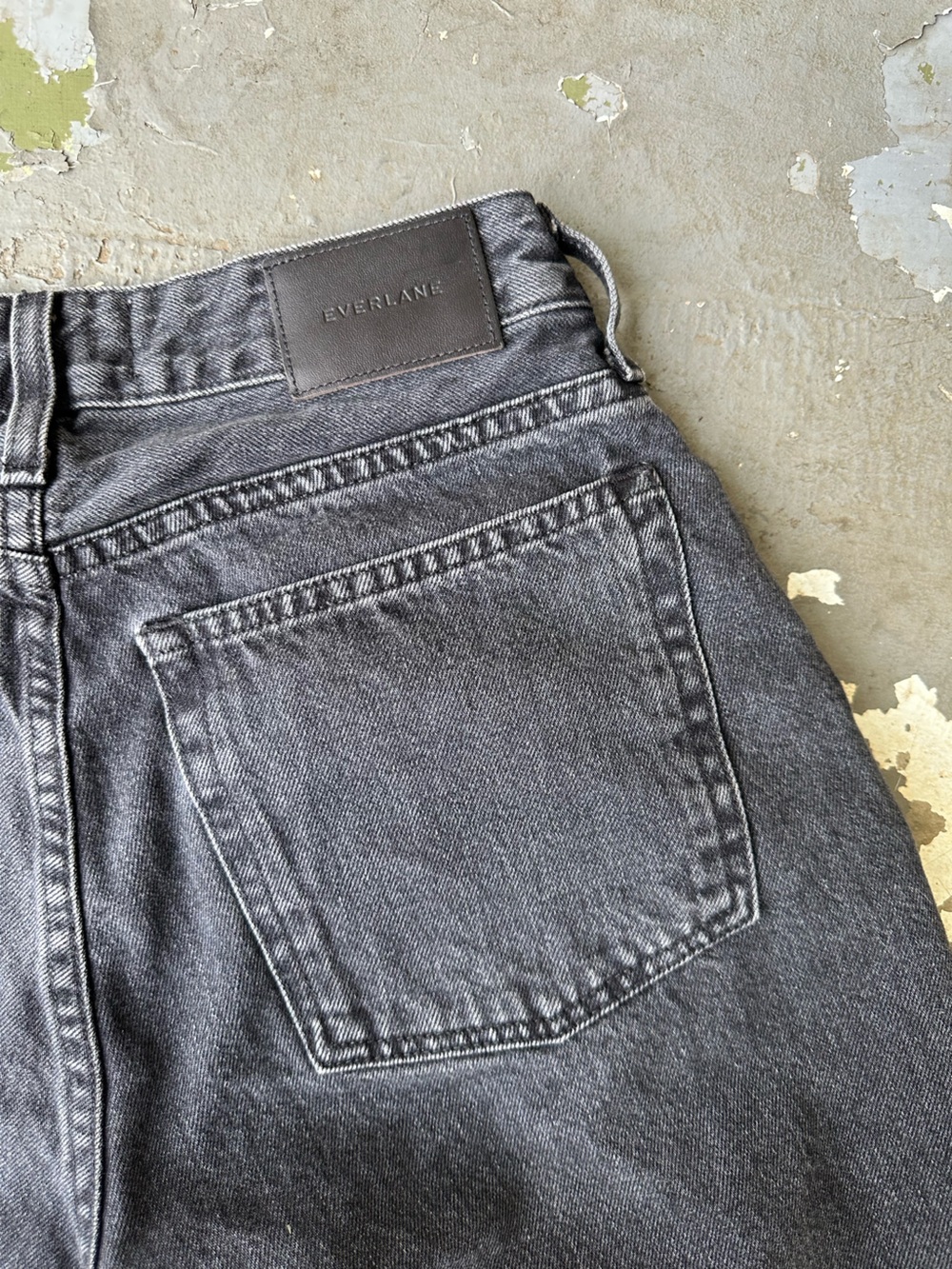 Everlane Black The 90s Curvy Cheeky Straight Jean